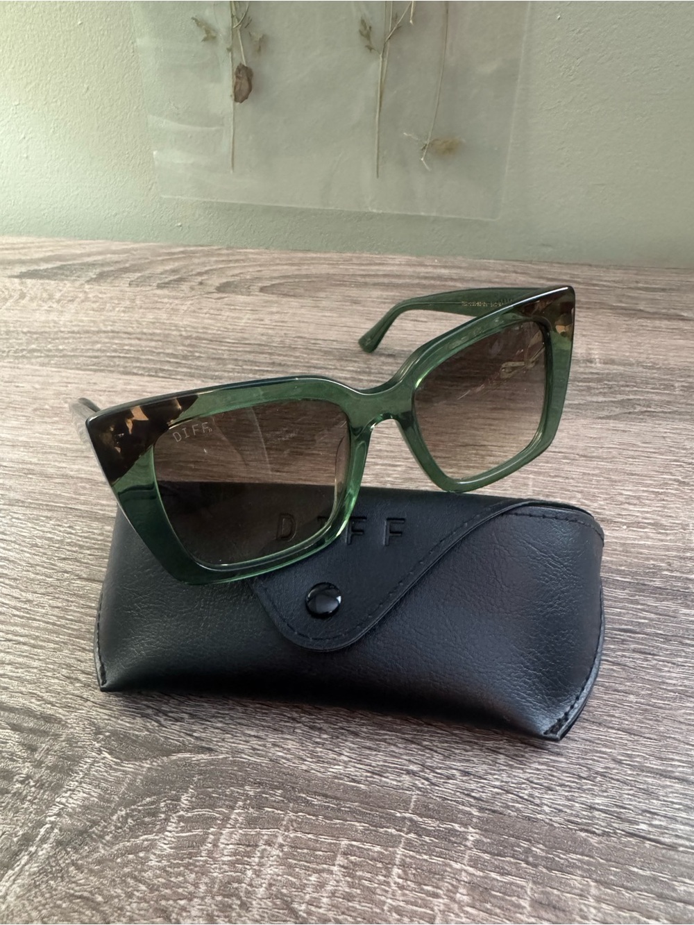 DIFF Sage Green Tortoiseshell Cat-Eye Women’s Sunglasses